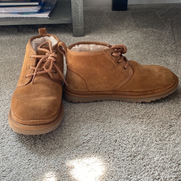 UGG Women’s Neumel Boot in Chestnut - Picture 3 of 4